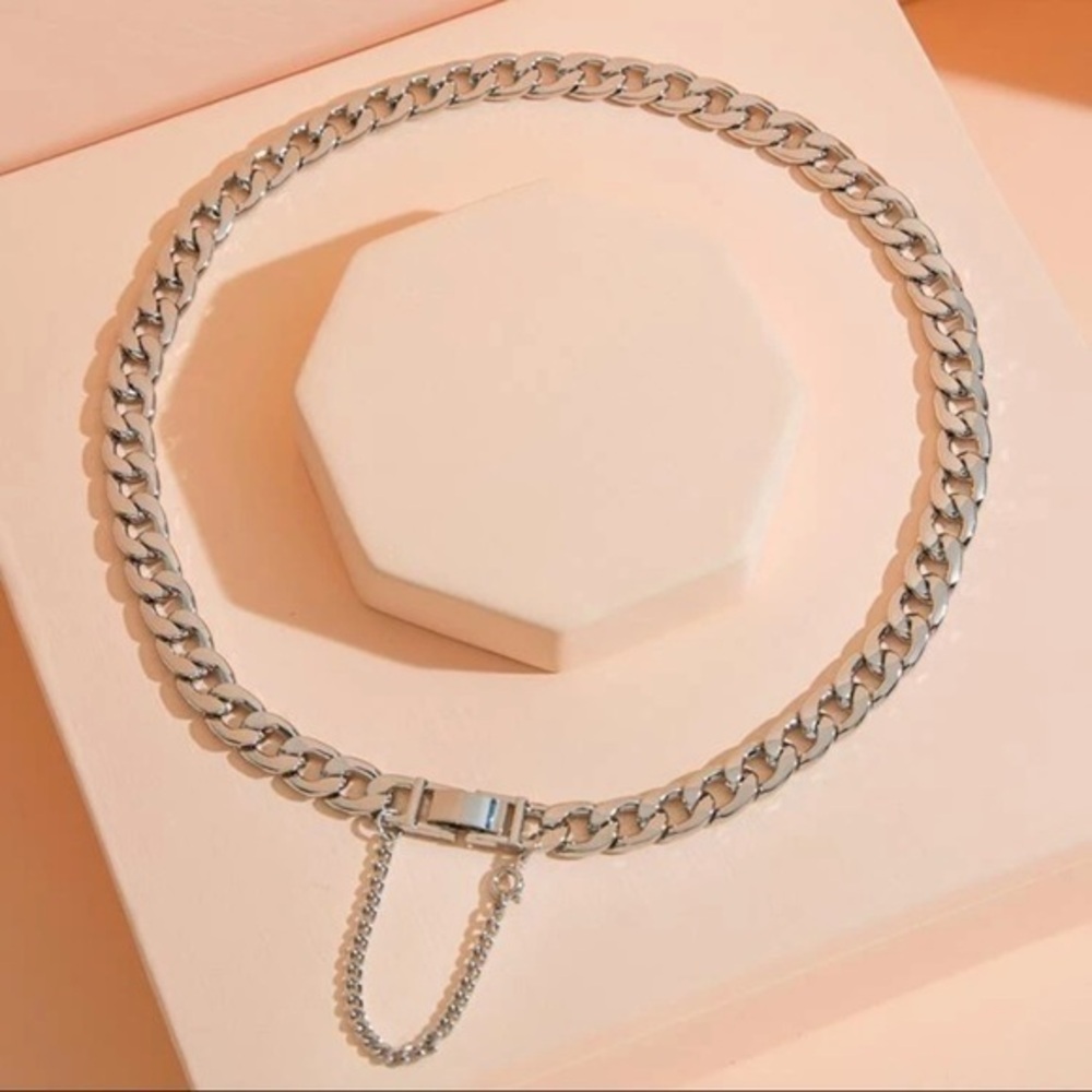 NEW!! 🤍 Chain Necklace